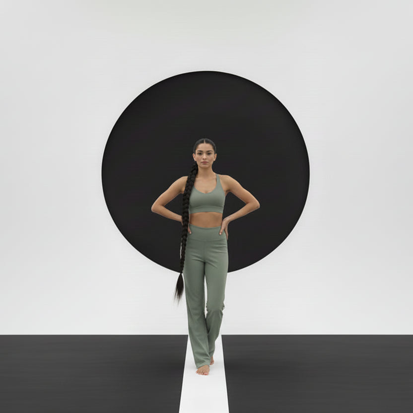 THE QUANTUM NOW Yoga Flow Pants